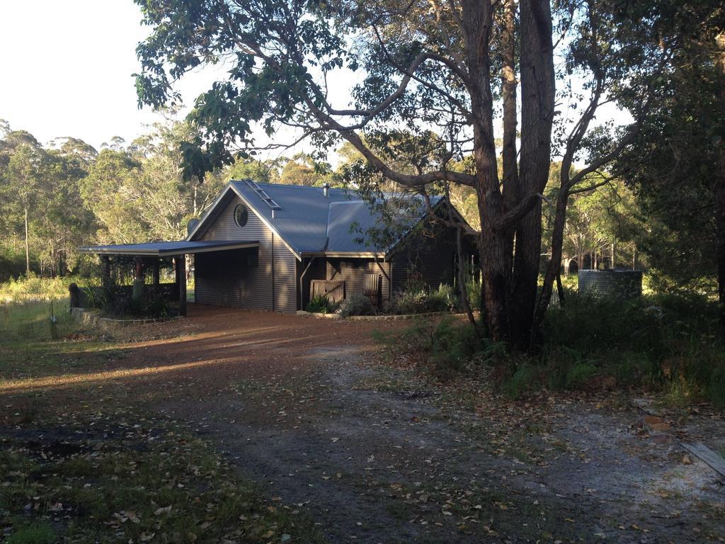 Scotsdale Valley Studios Harewood Room photo